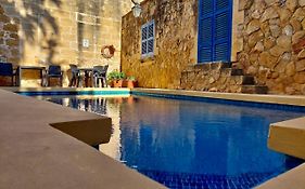 Mj Farmhouse B&B